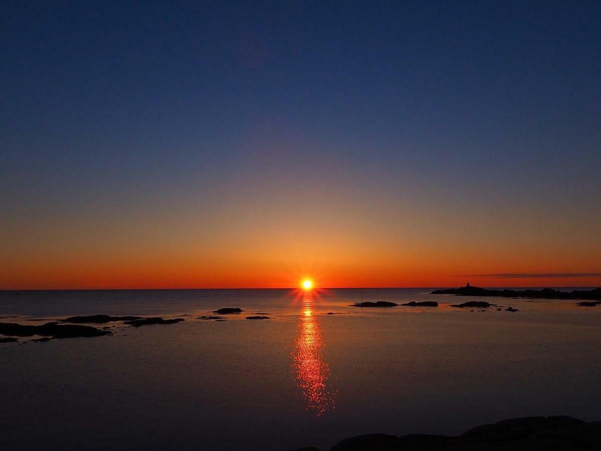 Midnight Sun View Lofoten Leknes Exterior photo