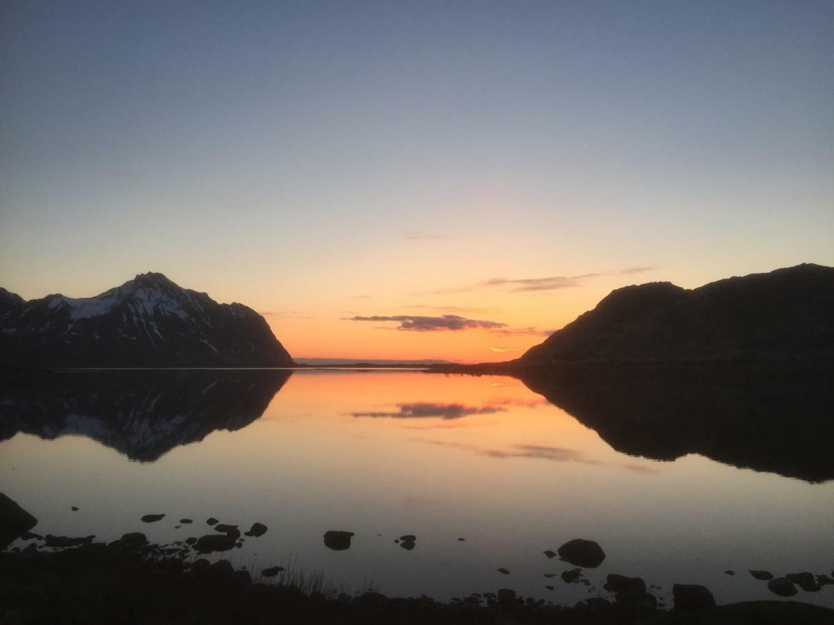 Midnight Sun View Lofoten Leknes Exterior photo
